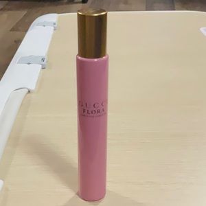 COPY - Gucci flora gorgeous gardenia perfume